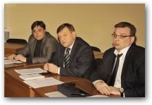   &raquo; Click to zoom ->