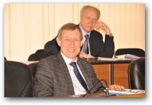   &raquo; Click to zoom ->