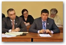   &raquo; Click to zoom ->