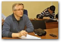   &raquo; Click to zoom ->