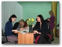   &raquo; Click to zoom ->