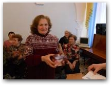   &raquo; Click to zoom ->