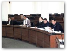   &raquo; Click to zoom ->