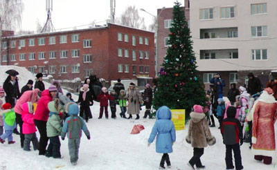 В Советском районе при поддержке депутата Марка Фельдмана  прошёл детский праздник «Встаньте, дети, в круг»