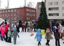 В Советском районе при поддержке депутата Марка Фельдмана  прошёл детский праздник «Встаньте, дети, в круг»