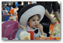   &raquo; Click to zoom ->