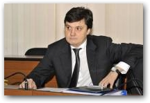   &raquo; Click to zoom ->