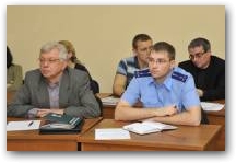   &raquo; Click to zoom ->