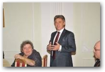   &raquo; Click to zoom ->