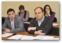   &raquo; Click to zoom ->