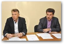   &raquo; Click to zoom ->