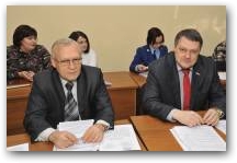   &raquo; Click to zoom ->