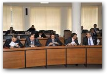   &raquo; Click to zoom ->