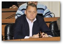   &raquo; Click to zoom ->