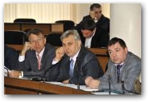   &raquo; Click to zoom ->