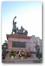   &raquo; Click to zoom ->