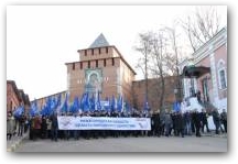   &raquo; Click to zoom ->