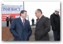   &raquo; Click to zoom ->