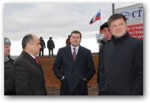   &raquo; Click to zoom ->