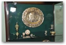   &raquo; Click to zoom ->