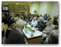   &raquo; Click to zoom ->