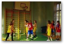   &raquo; Click to zoom ->