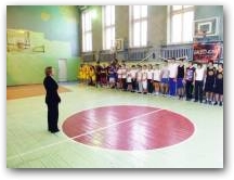   &raquo; Click to zoom ->