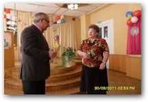   &raquo; Click to zoom ->