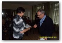   &raquo; Click to zoom ->