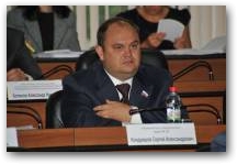   &raquo; Click to zoom ->