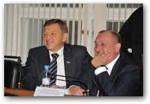   &raquo; Click to zoom ->