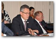   &raquo; Click to zoom ->