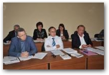   &raquo; Click to zoom ->