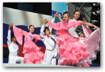   &raquo; Click to zoom ->