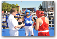   &raquo; Click to zoom ->