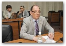   &raquo; Click to zoom ->