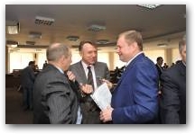   &raquo; Click to zoom ->