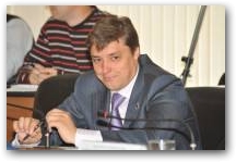   &raquo; Click to zoom ->