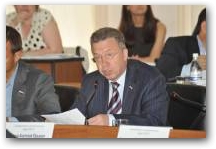   &raquo; Click to zoom ->