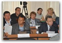   &raquo; Click to zoom ->