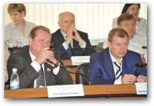   &raquo; Click to zoom ->