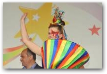   &raquo; Click to zoom ->