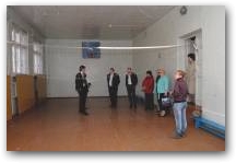   &raquo; Click to zoom ->