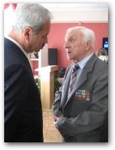   &raquo; Click to zoom ->