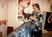 Совет общественного самоуправления ТОС микрорайона «Орджоникидзе» организовал благотворительную акцию «Красота для всех возрастов»