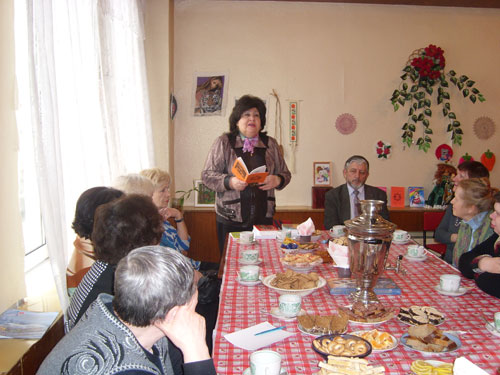 Литературно-музыкальная гостиная открыла свои двери в ТОС поселка Народный и V микрорайона