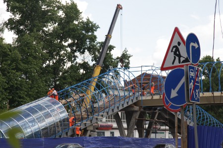 Глава города Олег Сорокин откроет надземный пешеходный переход  на проспекте Гагарина. На строительство из городского и федерального бюджетов было выделено более 66 млн. рублей
