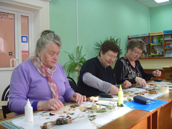 Работы, выполненные в технике «ошибана», стали темой мастер - класса по флористике