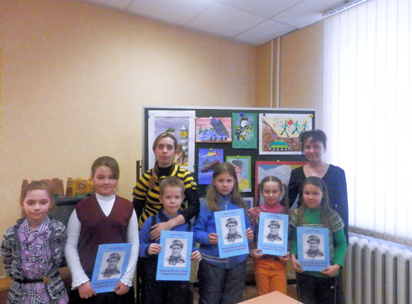 Выставка детских рисунков, посвященных Дню защитника отечества, прошла в ТОС поселков Высоково и Дубравный
