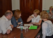 Заместитель главы города Е.И. Солонченко провела в общественной приемной председателя партии «Единая Россия» Дмитрия Медведева  прием граждан по личным вопросам